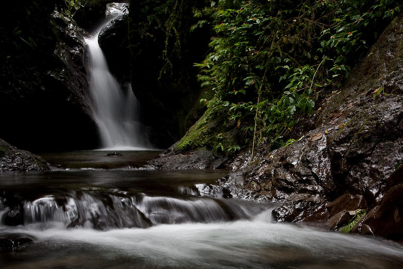 Водопад Гуарумос (Cascada Guarumos)