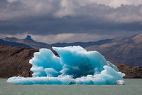 Айсберг на озере Виедма