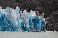 70-метровый лед ледника Виедма